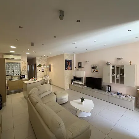 S'agapo Maisonette St' Julians 度假居 *